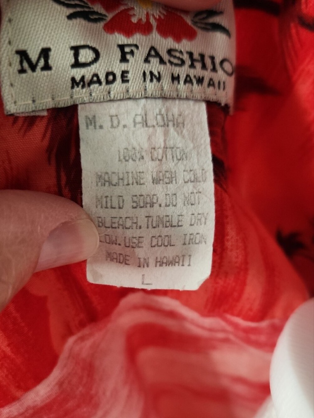 MD Fashion Coral Red Tropical Hawaiian Button-Up Shirt Vintage Made In Hawaii - Picture 8 of 11